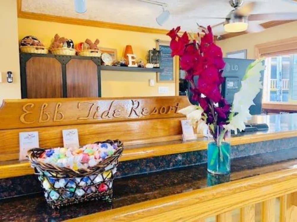 Ebb Tide Oceanfront Inn ซีไซด์ ภายนอก รูปภาพ