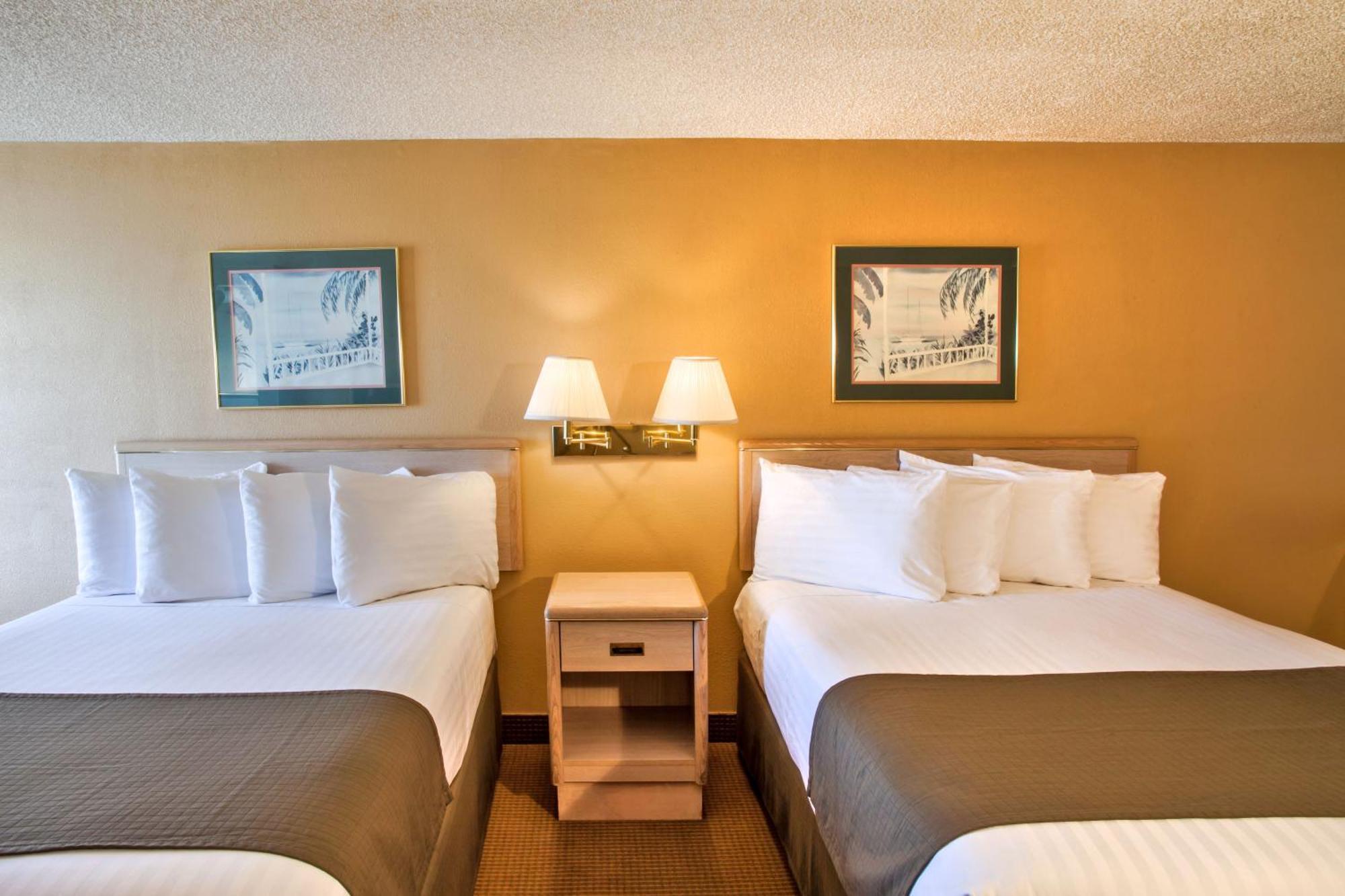 Ebb Tide Oceanfront Inn ซีไซด์ ภายนอก รูปภาพ